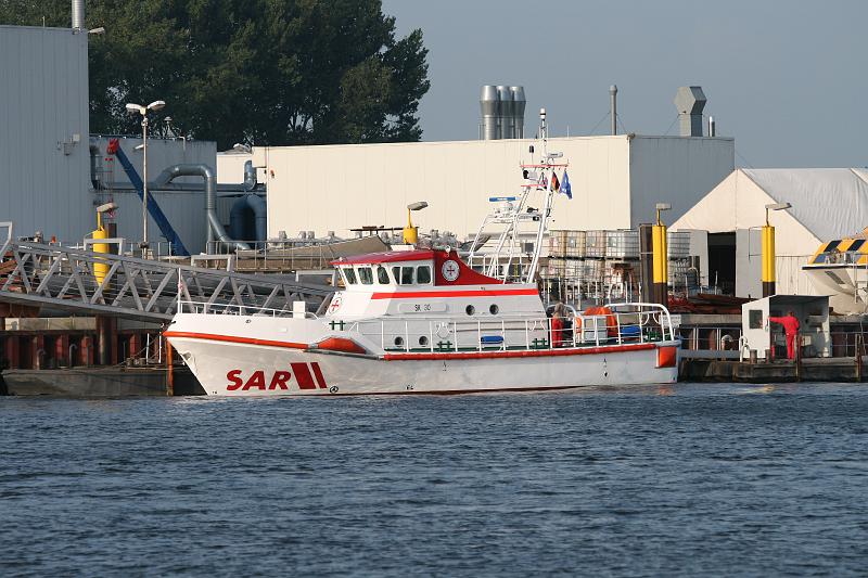 01DJ-2008-060 Bild001.JPG - SK 30 am 08.09.2008 vor der Bauwerft, bereit zum Ablegen zur ersten Probefahrt